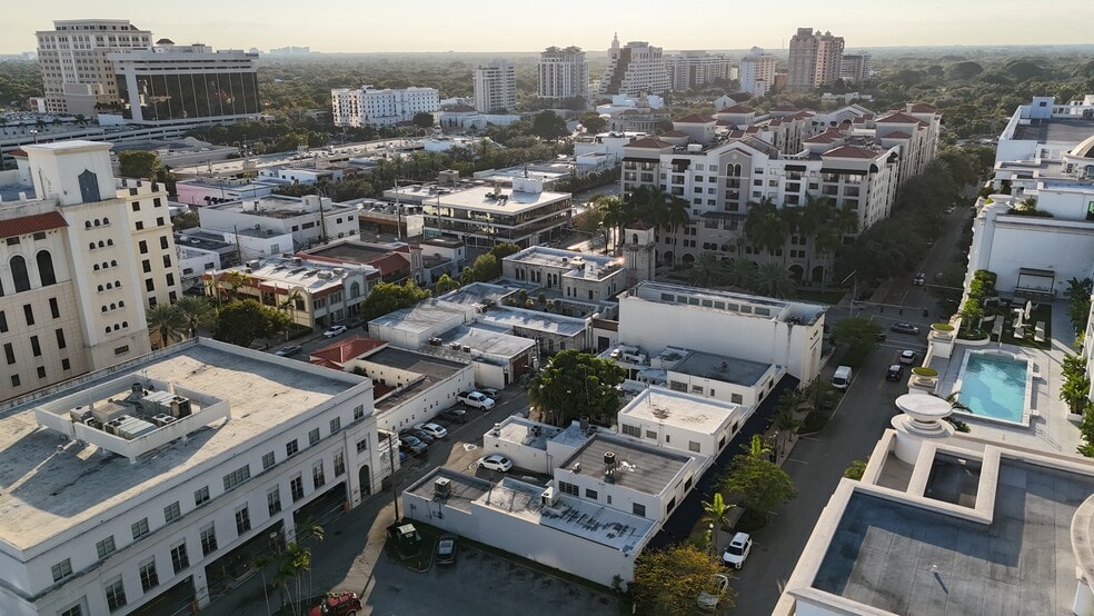 More Photos Of 246 Giralda Ave, Coral Gables Unknown For Lease