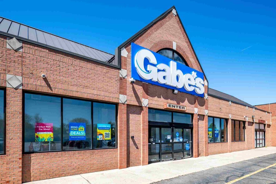 More Photos Of W Market St, Akron Land For Lease