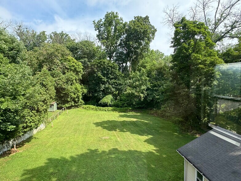 More Photos Of 692 Lenni Rd, Aston Warehouse For Sale