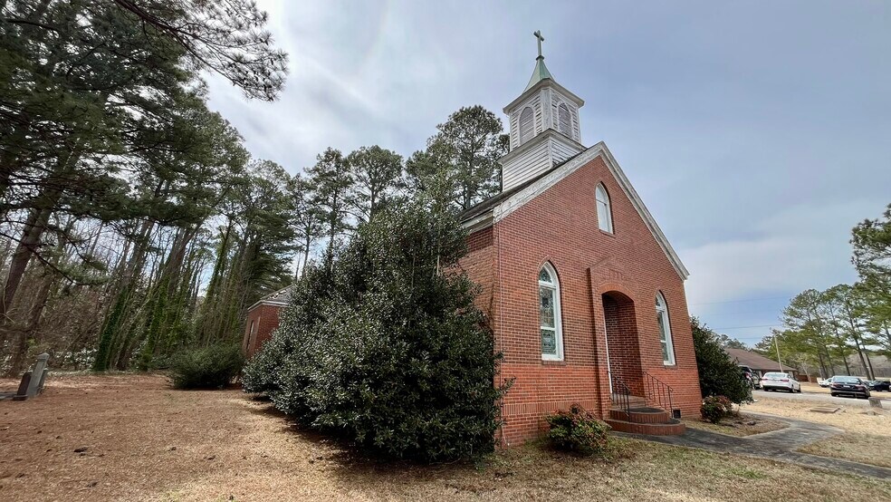 More Photos Of 209 W Academy St, Colerain Specialty For Sale