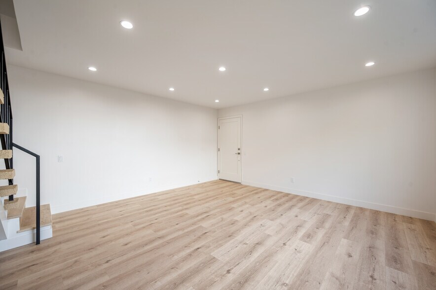 More Photos Of 4311-4315 Eagle Rock Blvd, Los Angeles Storefront Retail Residential For Sale