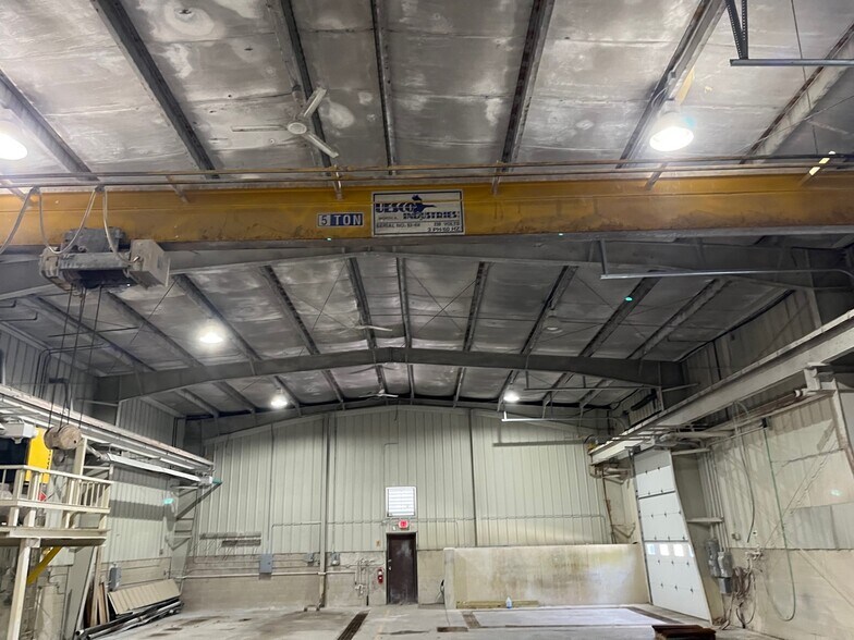 More Photos Of 3125 Glenwood Lansing Rd, Lansing Warehouse For Sale