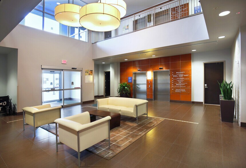 More Photos Of 1631 Lancaster Dr, Grapevine Medical For Lease