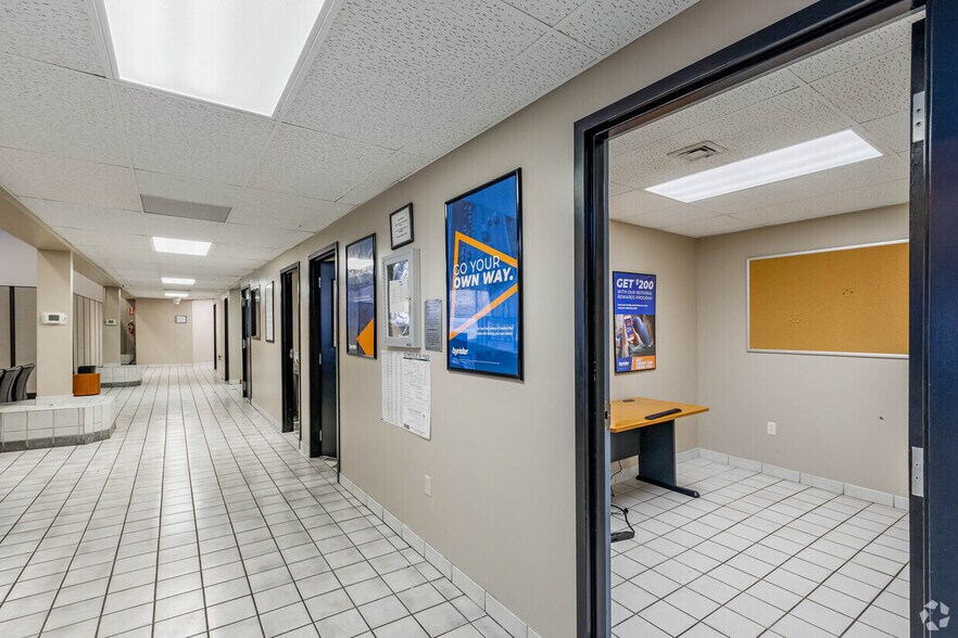 More Photos Of 1561 W Liberty Ave, Pittsburgh Auto Dealership For Lease