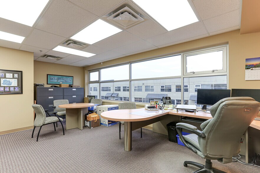 More Photos Of 12520 Horseshoe Way, Richmond Warehouse For Lease