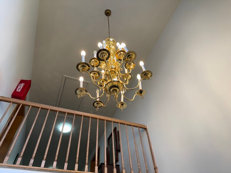 More Photos Of 3303 Riverside Dr, Dayton Apartments For Sale