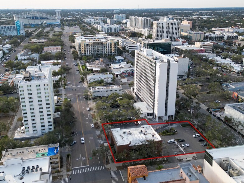 More Photos Of 125 5th St S, Saint Petersburg Office Residential For Lease