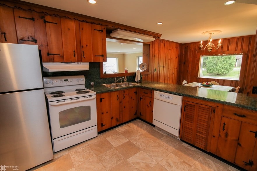 More Photos Of 3305 Municipal Dr, Whitehall Apartments For Sale