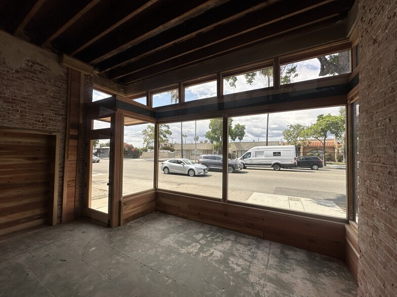 More Photos Of 604-606 W Lincoln Ave, Anaheim Storefront Retail Residential For Lease