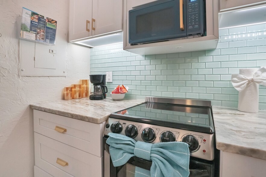 More Photos Of 571 Saint Judes Dr, Longboat Key Apartments For Sale