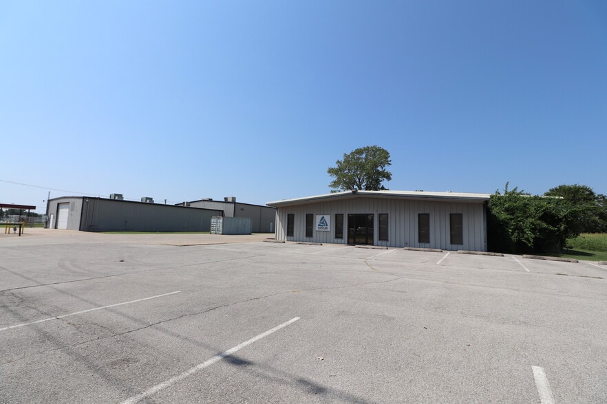 Primary Photo Of 4616 N Mingo Rd, Tulsa Industrial For Sale