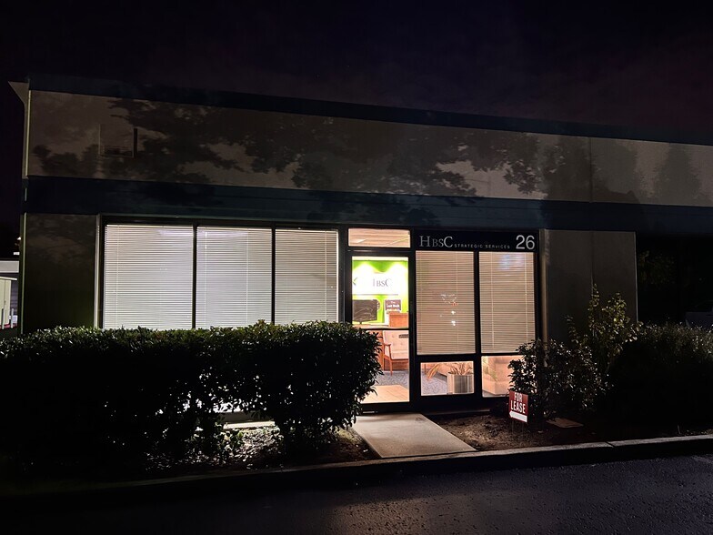 More Photos Of 100 N Hill Dr, Brisbane Light Manufacturing For Sale