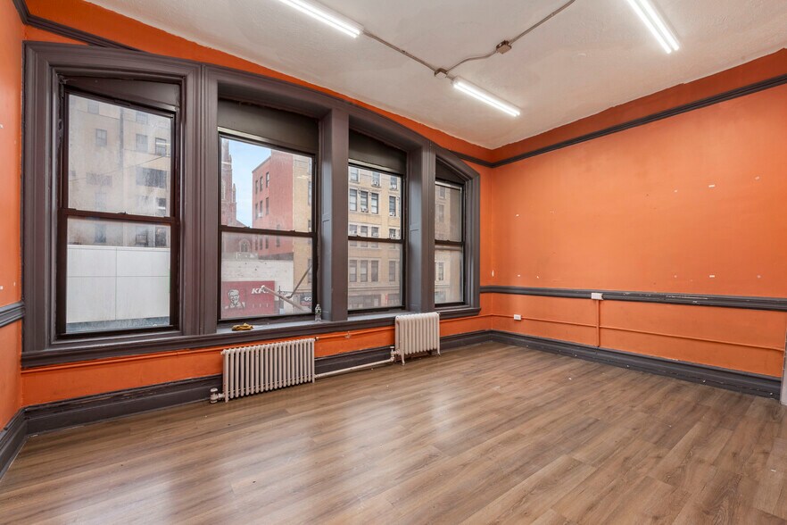 More Photos Of 370 E 149th St, Bronx Office For Lease