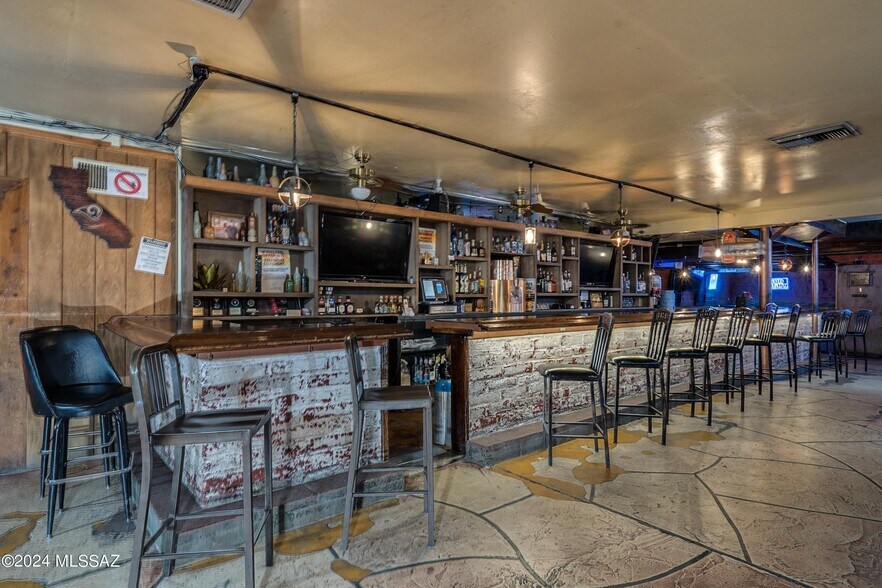 More Photos Of 3000 S Mission Rd, Tucson Storefront Retail Residential For Sale