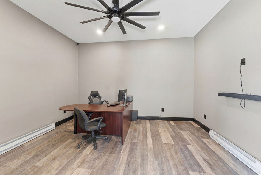 More Photos Of 1452 Plainfield Pike, Cranston Specialty For Sale