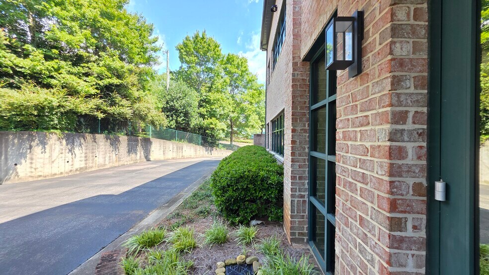 More Photos Of 5825 Medlock Bridge Pky, Johns Creek Loft Creative Space For Sale
