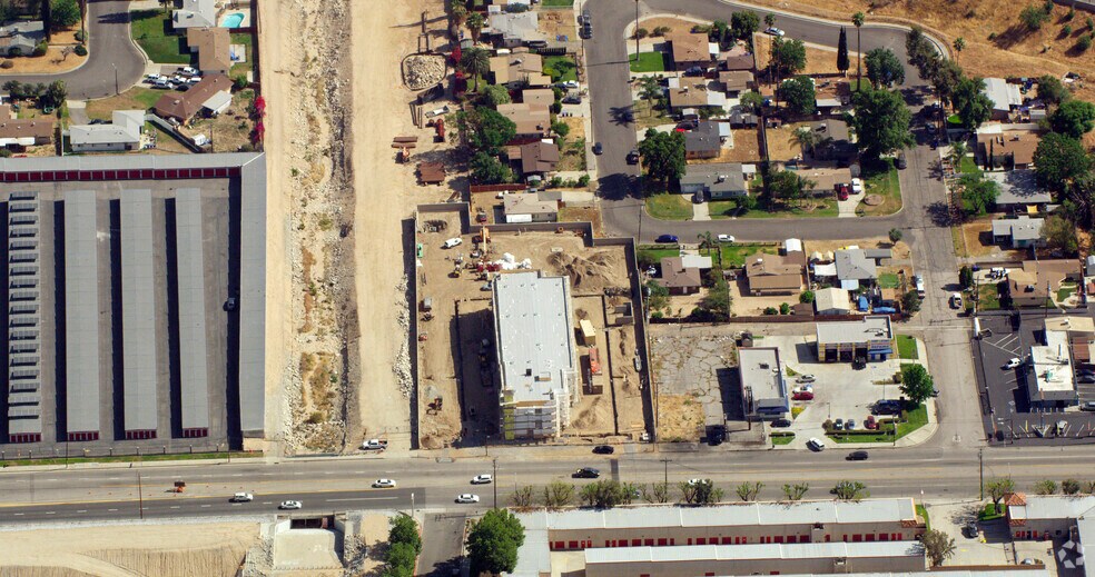 More Photos Of 2659 East Highland Avenue, Highland Hotel For Sale