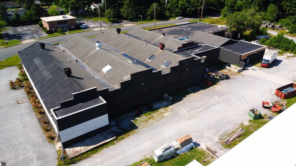 More Photos Of 700 E 1st St, Hagerstown Warehouse For Lease
