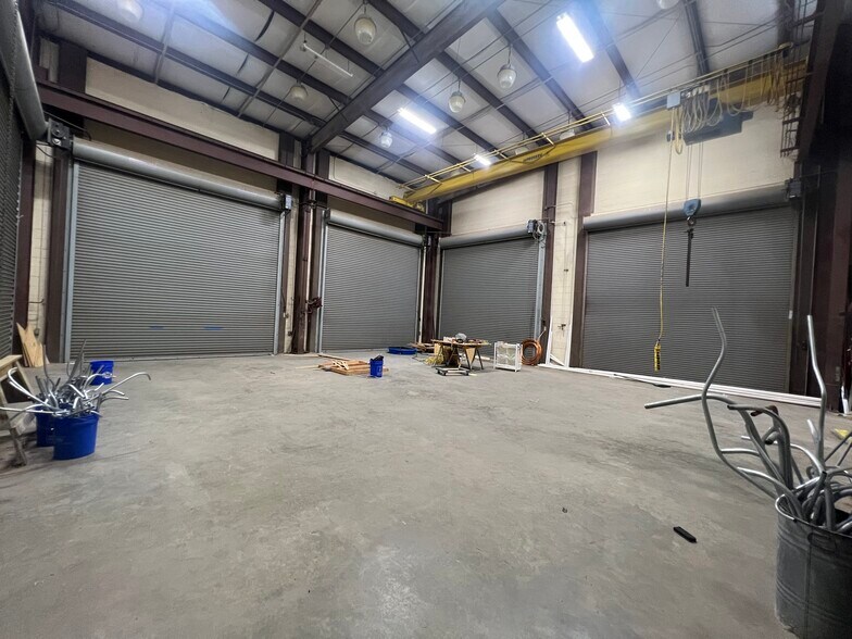 More Photos Of 205 Profit Dr, Victoria Showroom For Sale