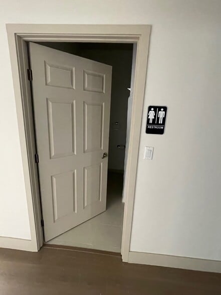 More Photos Of 7216 Valmont St, Tujunga Lodge Meeting Hall For Sale