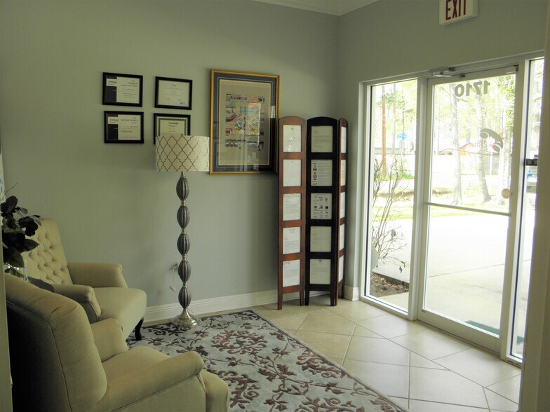 More Photos Of 1710 Orleans St, Mandeville Office For Sale