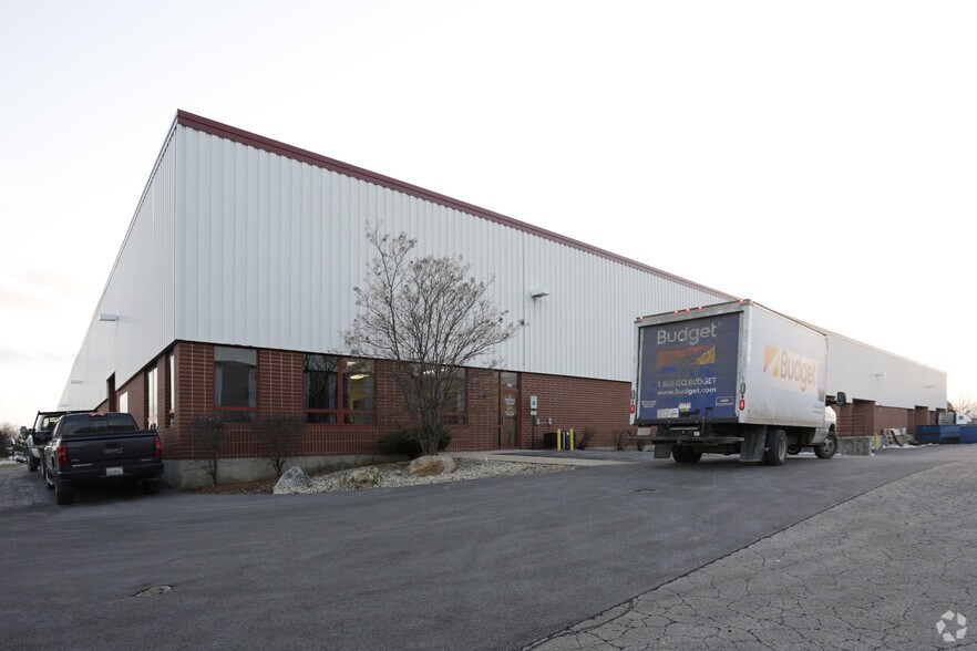 More Photos Of 1243-1253 Naperville Dr, Romeoville Warehouse For Lease