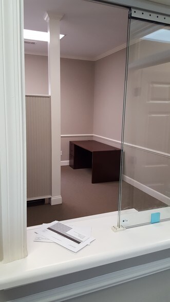 More Photos Of 3535 Roswell Rd, Marietta Office Residential For Lease