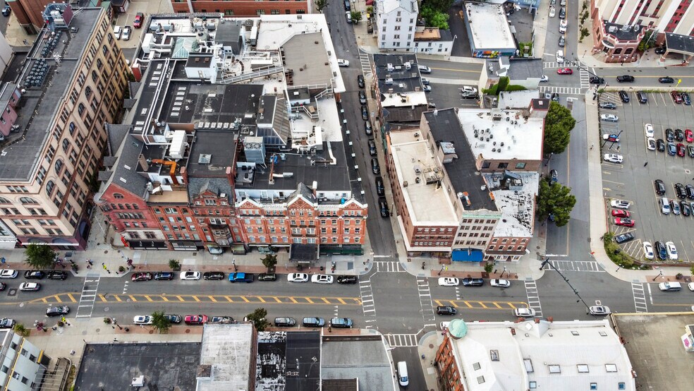 More Photos Of 82 N Pearl St, Albany Apartments For Sale