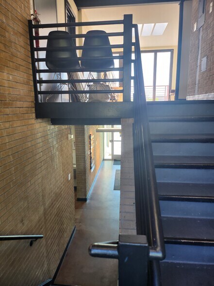 More Photos Of 2765 S Colorado Blvd, Denver Office For Lease