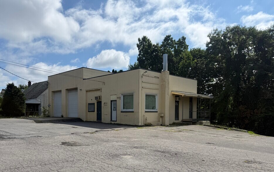 Primary Photo Of 1821 Route 315 Hwy, Pittston Freestanding For Lease