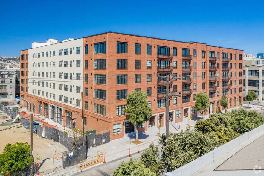 More Photos Of 2865 18th St, San Francisco Apartments For Lease