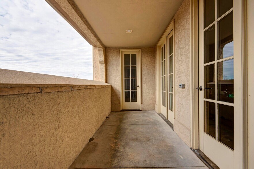 More Photos Of 1531 E Bradford Pky, Springfield Medical For Lease