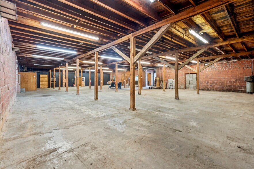 More Photos Of 1906 N Main St, Kannapolis Industrial For Sale
