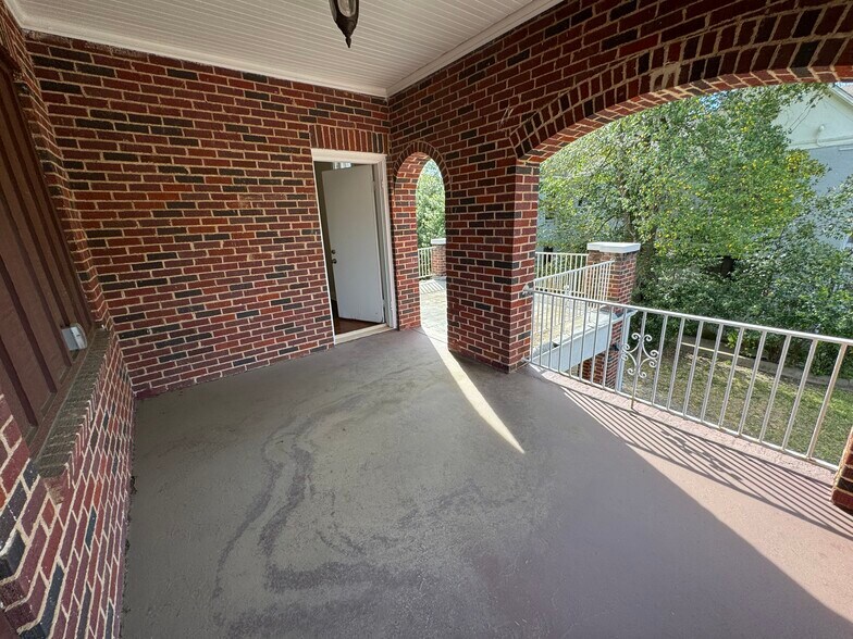 More Photos Of 436 S Fannin Ave, Tyler Office Residential For Sale