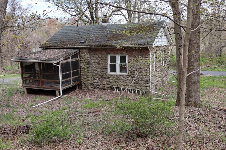 More Photos Of 330 Plutarch Rd, Highland Land For Sale