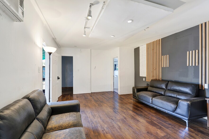 More Photos Of 1852-1862 Santa Fe Ave, Long Beach Storefront For Lease