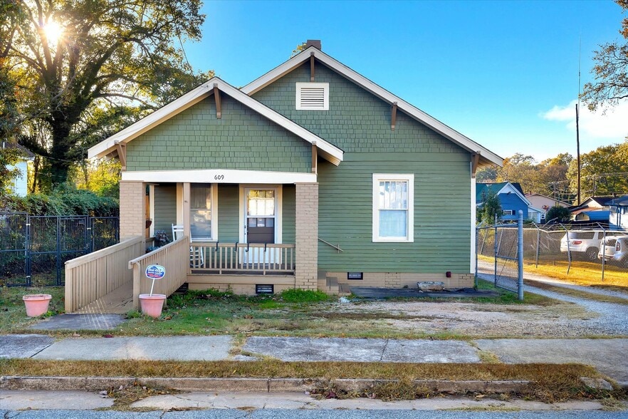 More Photos Of 609 Fair St, Anderson Industrial For Sale