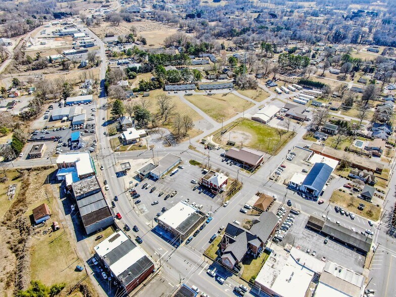 More Photos Of 125 1st Avenue Dr SE, Taylorsville Apartments For Sale