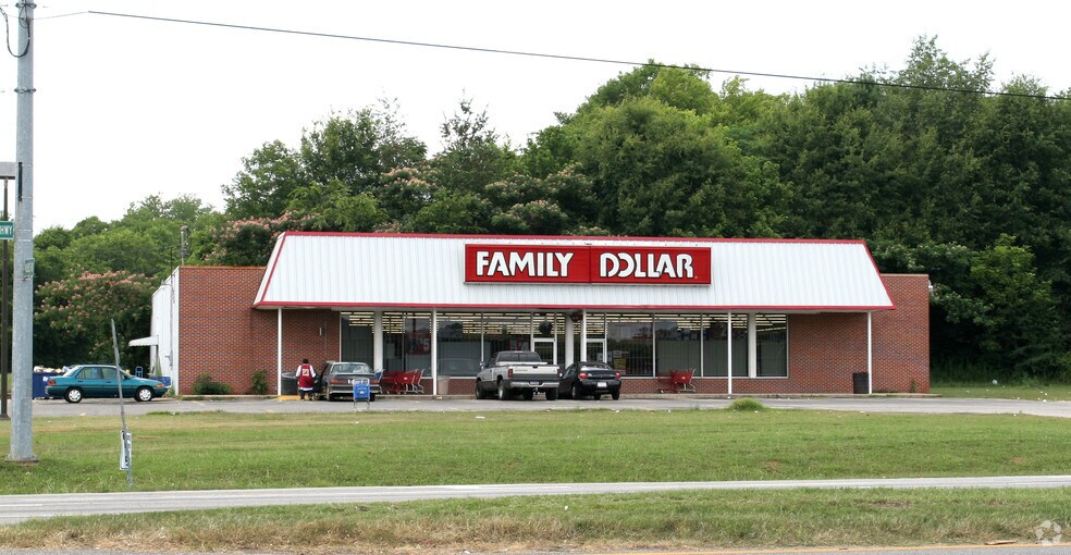Primary Photo Of 639 Bessemer Super Hwy, Birmingham Freestanding For Sale