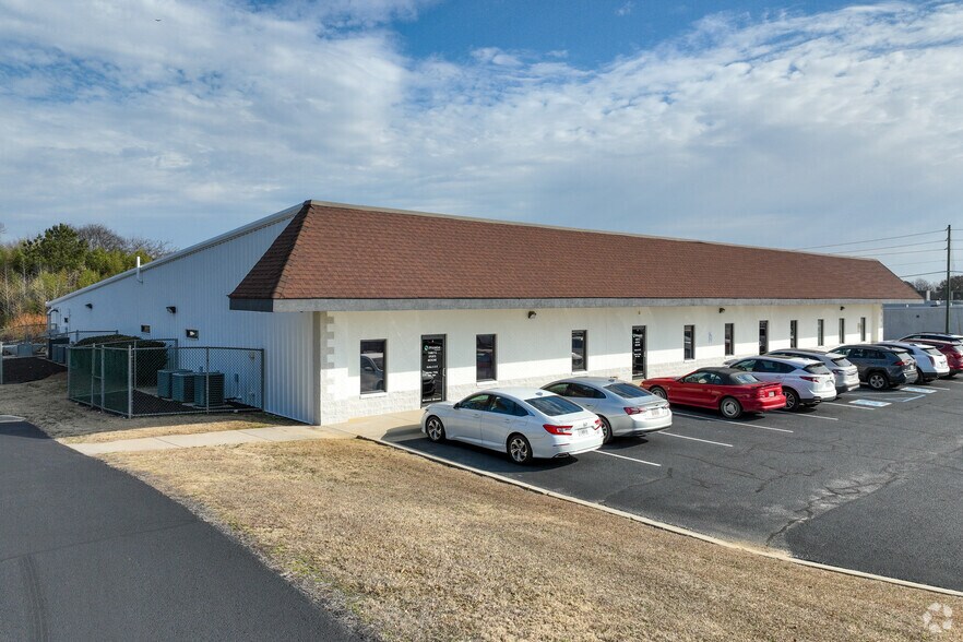 More Photos Of 922 E Jefferson St, Americus Medical For Lease