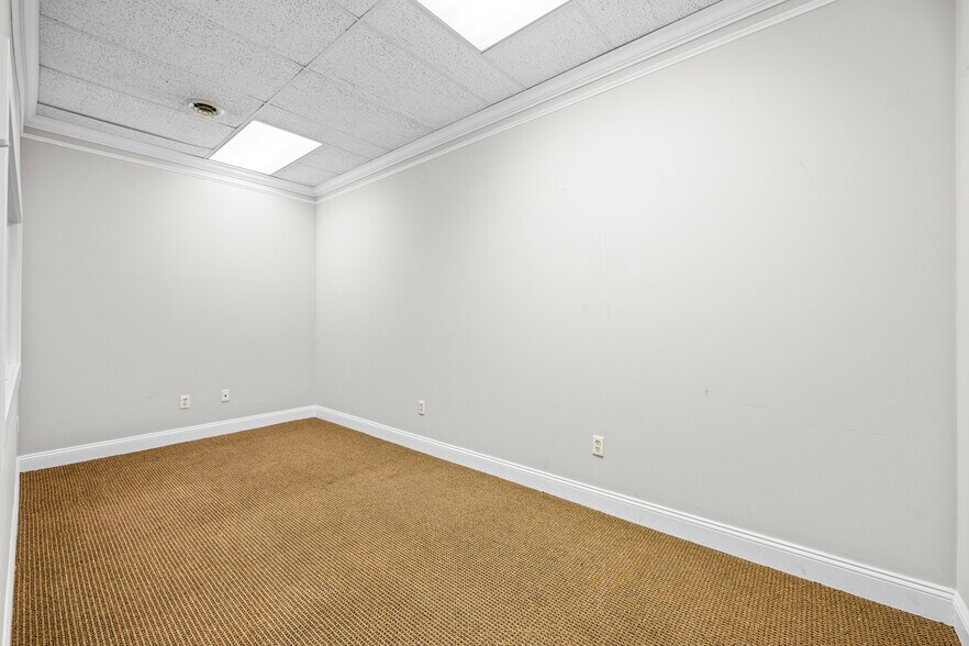 More Photos Of 2910 Route 130, Delran Daycare Center For Lease