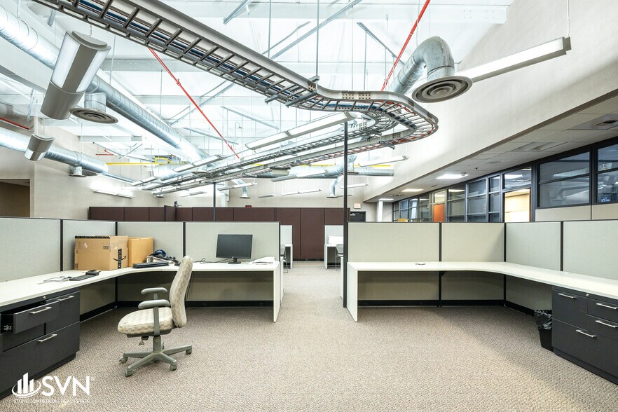 More Photos Of 1460 Sunshine Ln, Lexington Warehouse For Lease