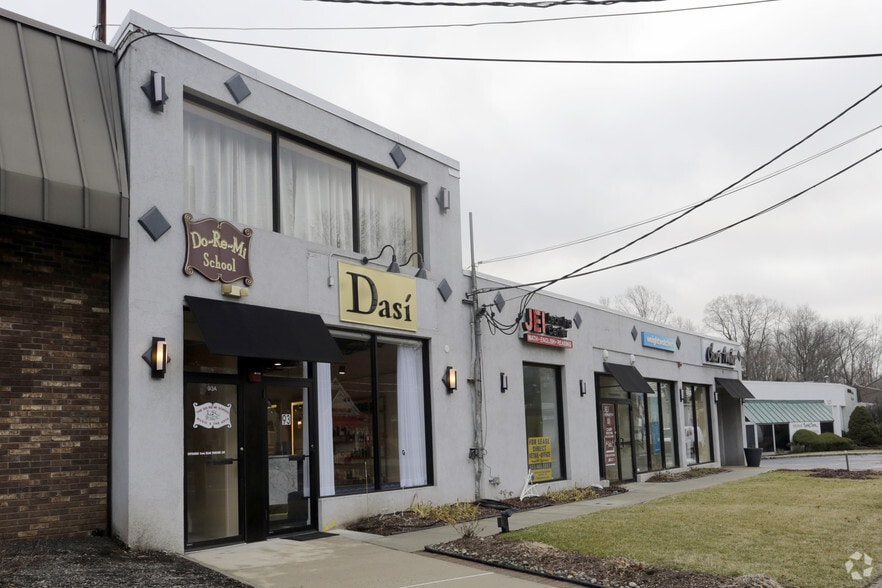 More Photos Of 95-97 S Livingston Ave, Livingston Storefront For Lease