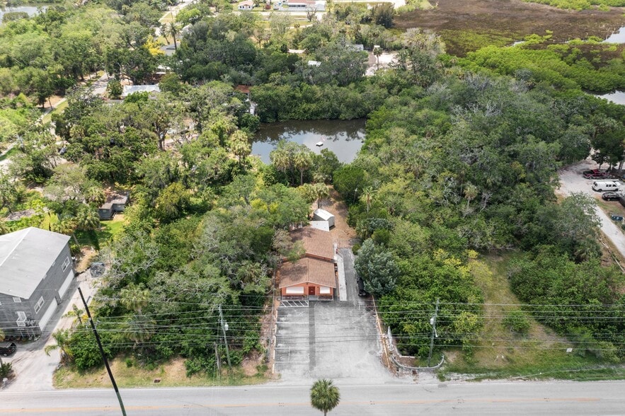 More Photos Of 14309 Old Dixie Hwy, Hudson Office For Sale