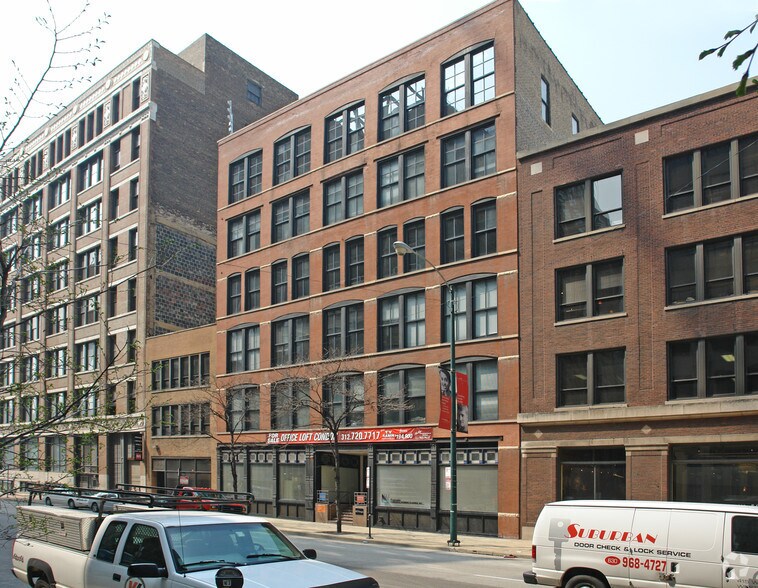More Photos Of 216 S Jefferson St, Chicago Loft Creative Space For Sale