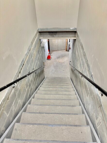 More Photos Of 87-89 S Main St, Freeport Apartments For Lease