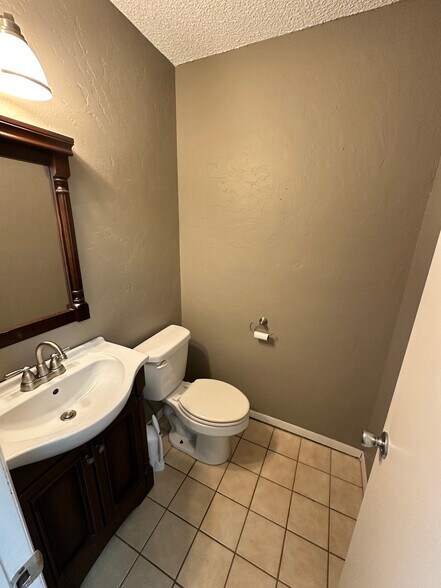 More Photos Of 330 N 4th St, Muskogee Office For Sale