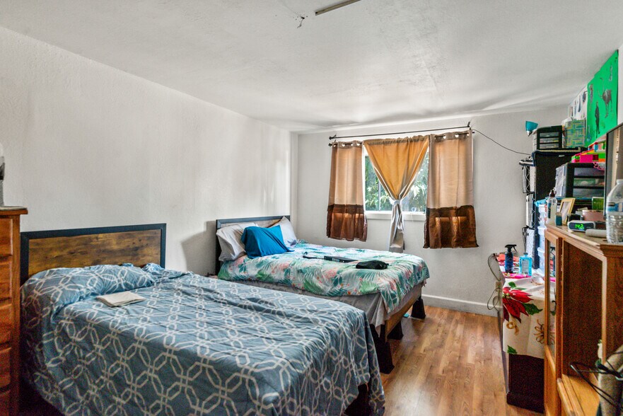 More Photos Of 5390 Carryback Ave, San Jose Apartments For Sale