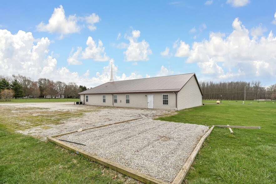 More Photos Of 2598 E Smiley Ave, Shelby Religious Facility For Sale