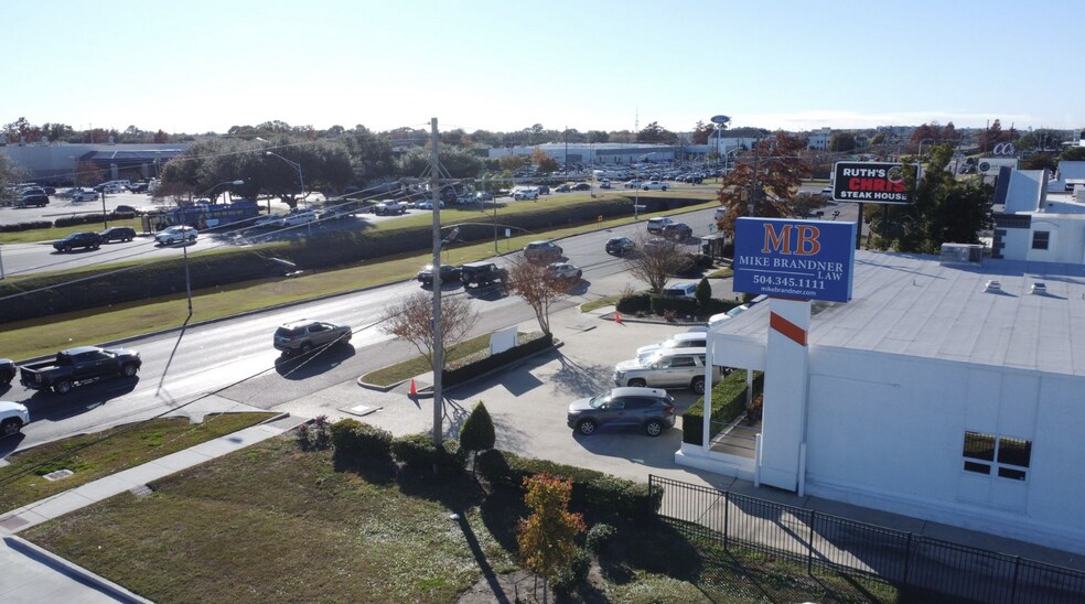 More Photos Of 3621 Veterans Memorial Blvd, Metairie Office For Lease